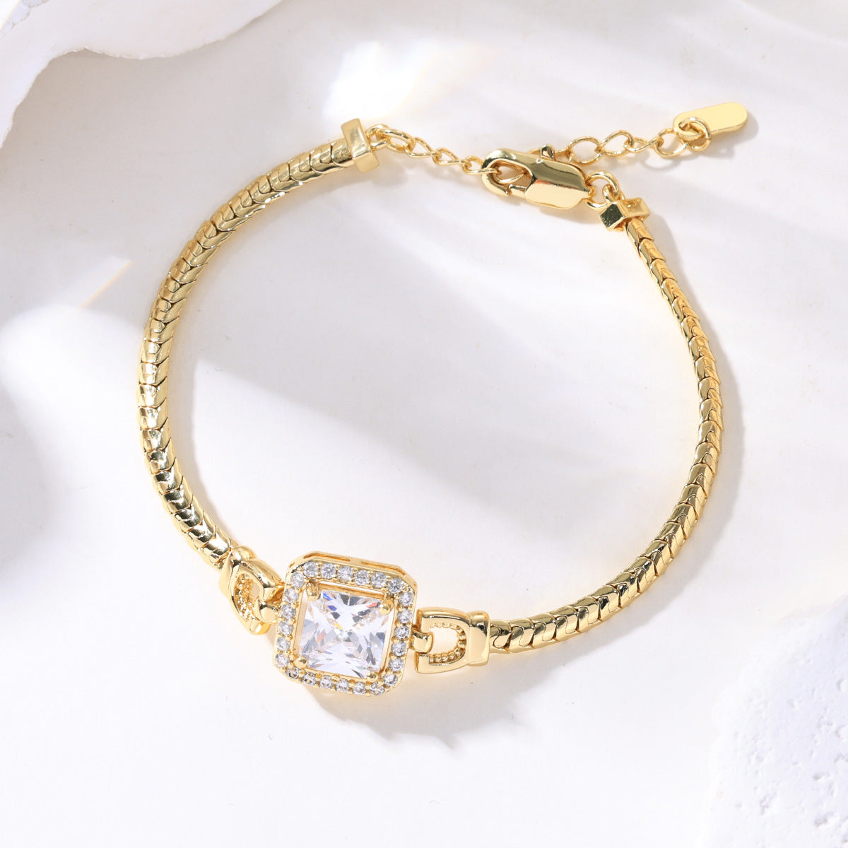 📿 ¡OFERTA POR TIEMPO LIMITADO CON UN 50% DE DESCUENTO! 🌀 Pulsera boho con amuletos y un elefante de la suerte: colgantes simbólicos, forma ajustable, baño de oro y 7 estilos ✨