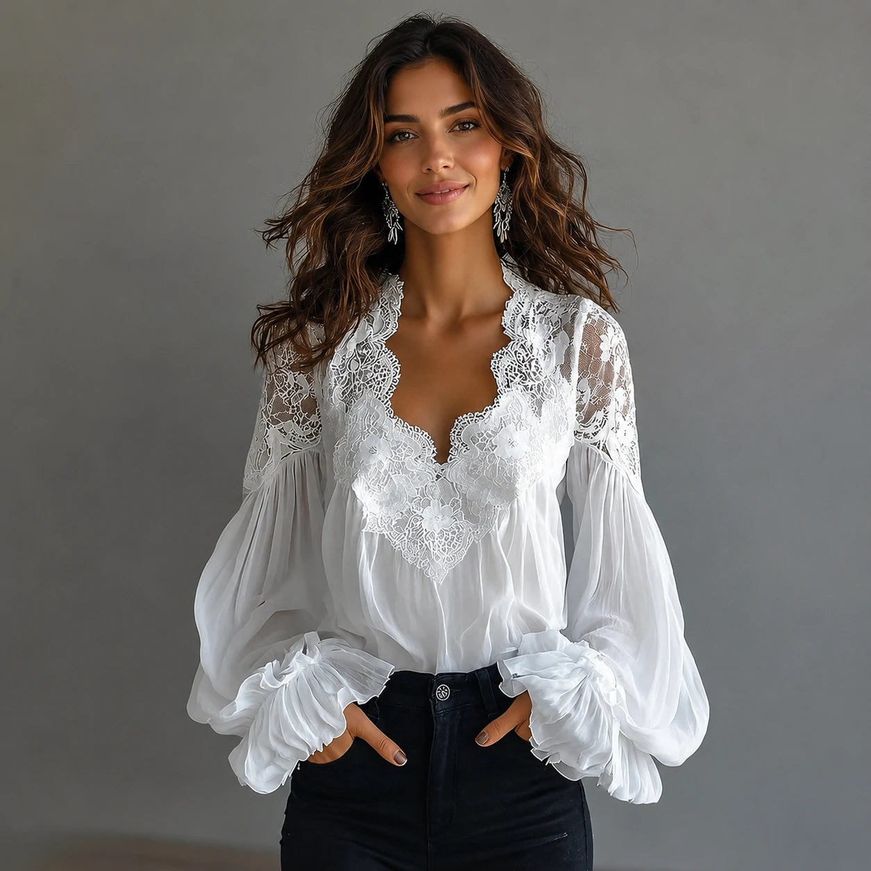 【S-3XL】Blusa de encaje con diseño de paneles y cuello en V